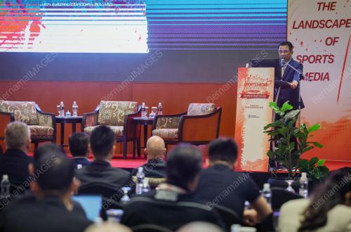 TAN SRI NORZA ZAKARIA