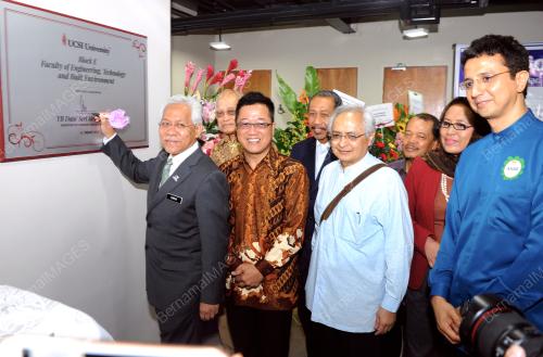 KL12_15082017_IDRIS_RASMI