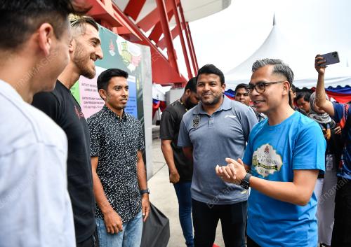 FAHMI FADZIL