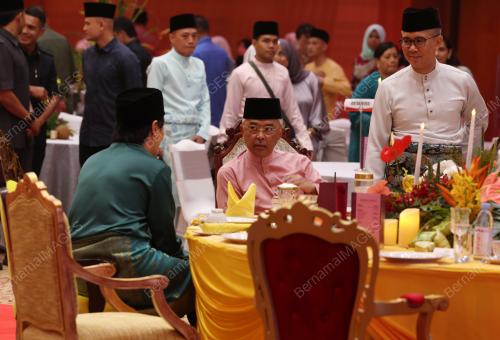 AL-SULTAN ABDULLAH RI'AYATUDDIN AL-MUSTAFA BILLAH SHAH