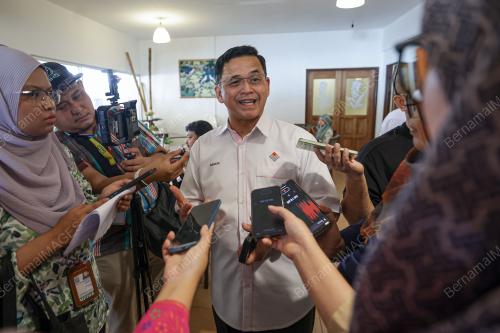 DATUK MOHD BANURI ARIS