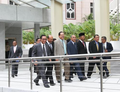 BUNG MOKHTAR RADIN