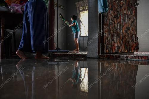 TINJAUAN BANJIR KAMPUNG MELAYU SUBANG