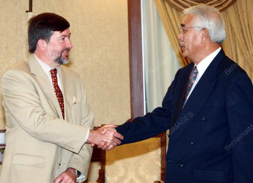 TAN SRI DR. ABDUL HAMID PAWANTEH