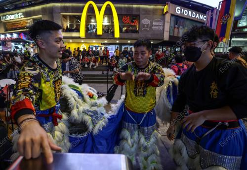 KUMPULAN TARIAN SINGA DAN NAGA E-XIN