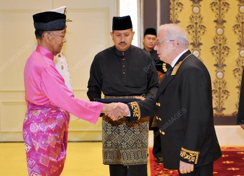 KL12_18032015_AGONG
