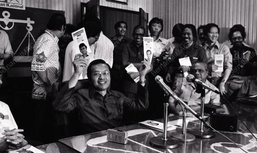DR. MAHATHIR MOHAMAD