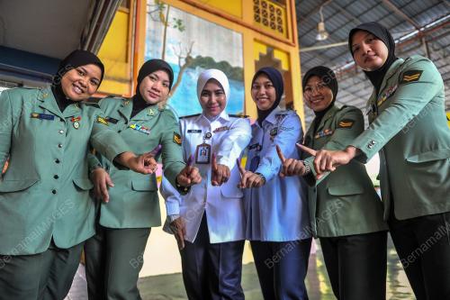 KL12_18052005_UNDI_BN201805047621