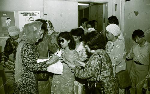 TUNGKU KHURSHIAH SAMPAI KUIH RAYA