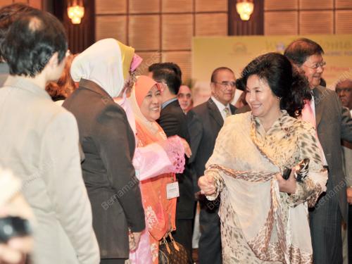 DATIN SERI ROSMAH MANSOR