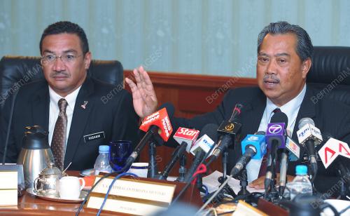 TAN SRI MUHYIDDIN MOHD YASSIN