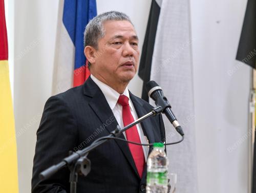 DATUK SERI FADILLAH YUSOF
