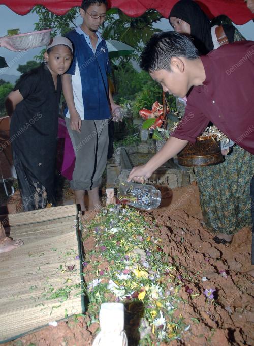 PELAJAR MALAYSIA MATI DI BANDUNG