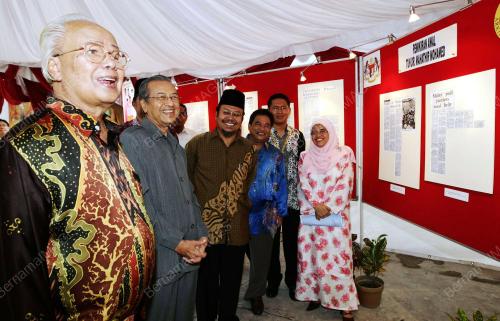 MAHATHIR MOHAMAD