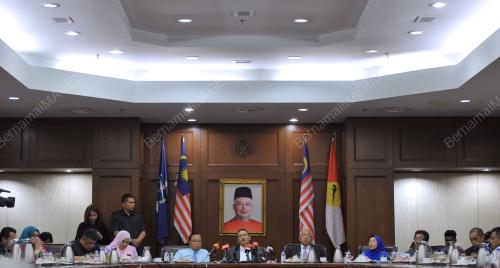 KL12_22112016_UMNO