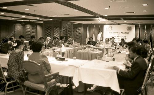 KL12_230390_JEPUN