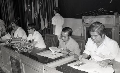 PERSIDANGAN MCA
