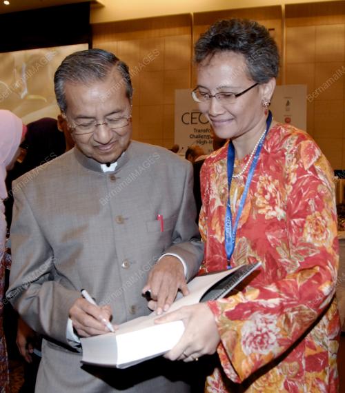TUN DR MAHATHIR MOHAMAD