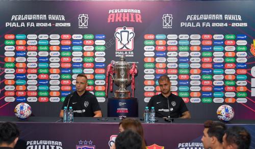 SIDANG MEDIA FINAL PIALA FA