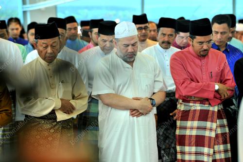 KL12_24022017_AGONG