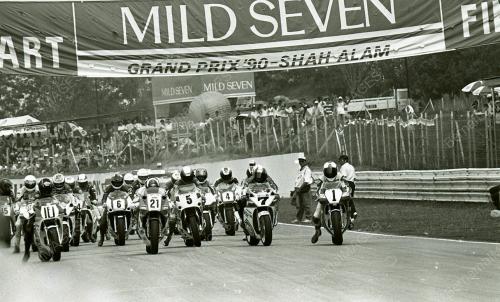 KL12_240390_GRAND_PRIX