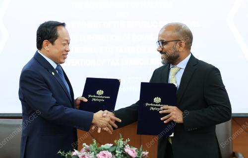 DATUK SERI AHMAD MASLAN