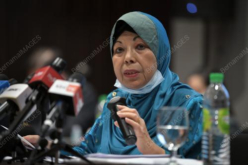 DATUK AISHAH AHMAD