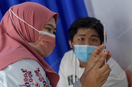 TINJAUAN TRAK VAKSIN BERGERAK