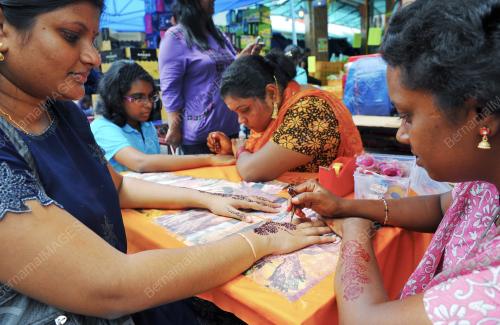 PERSIAPAN PERAYAAN DEEPAVALI