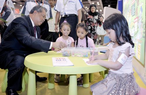 TAN SRI MUHYIDDIN YASSIN