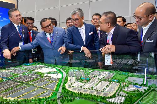 TENGKU DATUK SERI ZAFRUL TENGKU ABDUL AZIZ