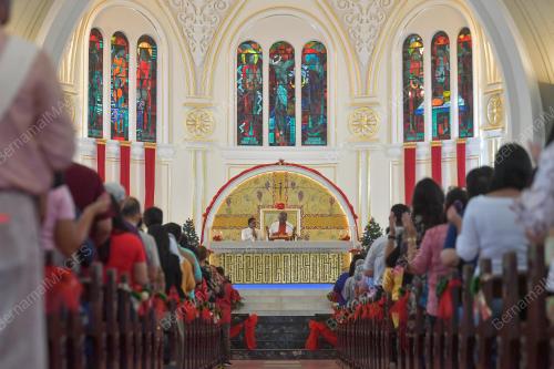 TINJAUAN HARI NATAL