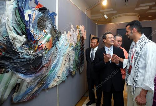 HISHAMMUDIN TUN HUSSEIN
