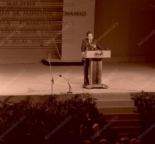 MAHATHIR MOHAMAD