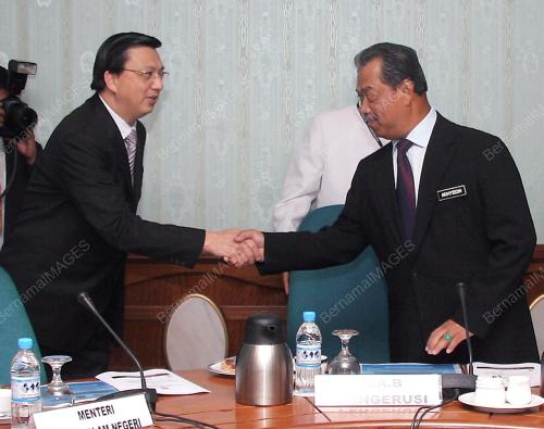 MUHYIDDIN YASSIN