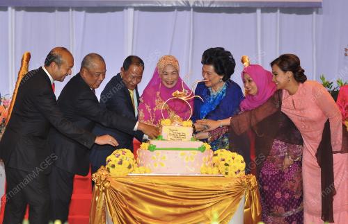 KL12_26102014_YAYASAN