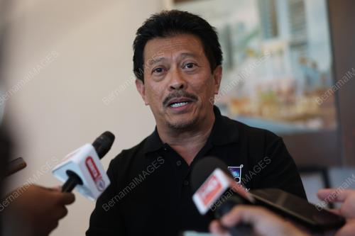 MOHD AZMIL ABD SHUKOR