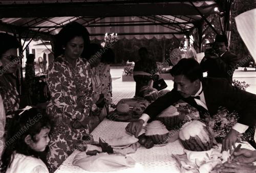 RAJA PERMAISURI AGONG