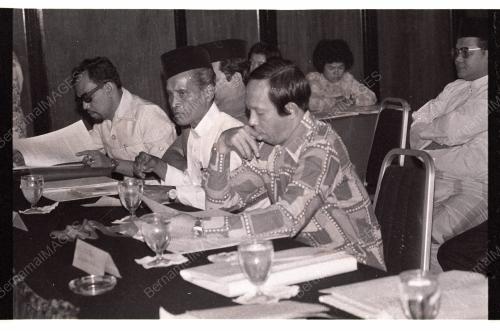 DATUK MUSA HITAM RASMI PERSIDANGAN