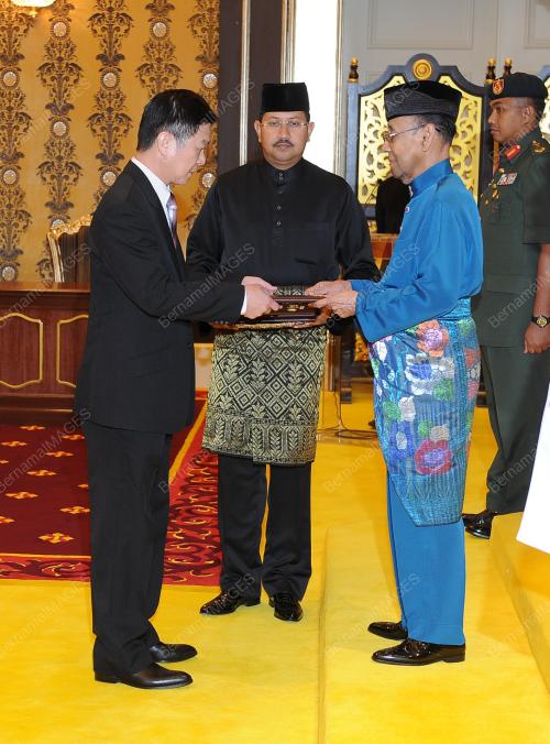 KL12_27062014_AGONG