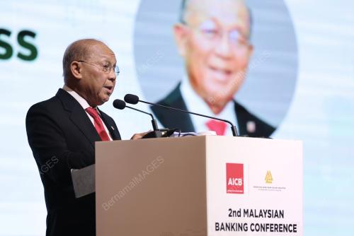 TAN SRI AZMAN HASHIM