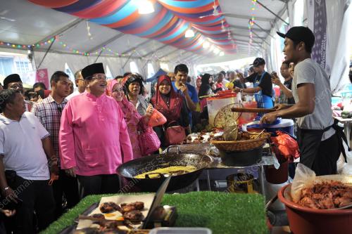 KL12_28052017_BAZAAR