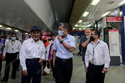 DATUK SERI TENGKU ZAFRUL TENGKU ABDUL AZIZ