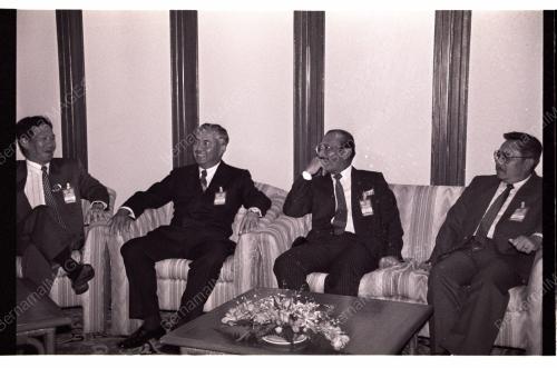 TAN SRI HANIFF OMAR