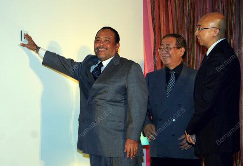 MOHD ZIN MOHAMED