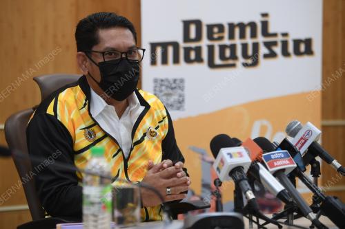DATUK SERI AHMAD FAIZAL AZUMU