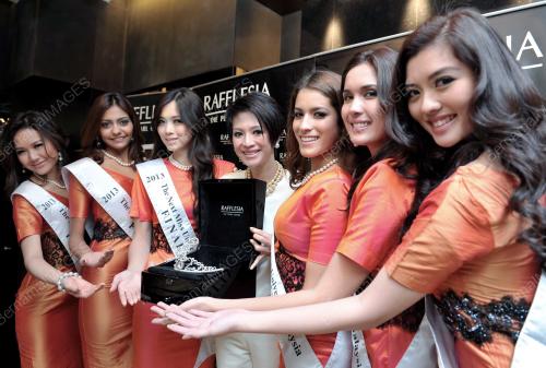KL12_29112012_RAFFLESIA