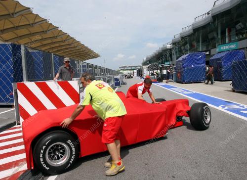 FORMULA 1