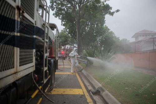 OPERASI PEMBERSIHAN DISINFEKSI BUKIT DAMANSARA
