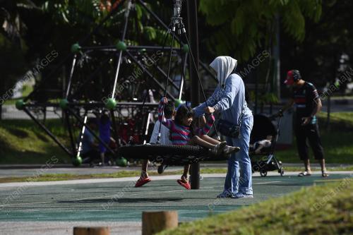 TINJAUAN CUTI SEKOLAH